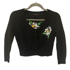 Betsey Johnson Vintage Chunky Knit Daisy Crop Cardigan Sweater Size Small